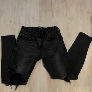 Mens 29W x 30L Super skinny Hollister advanced stretch black denim jeans.